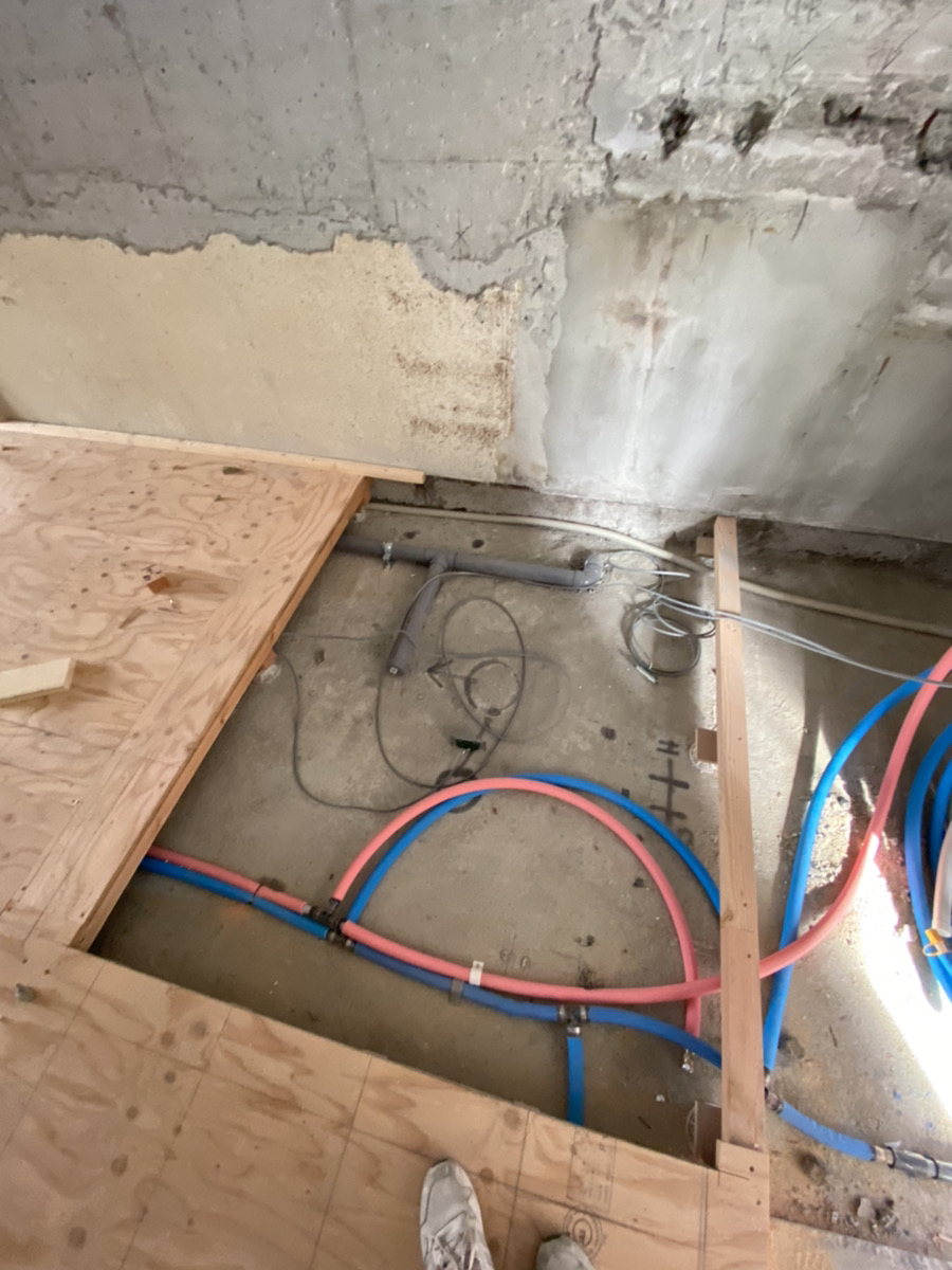 記事 【修繕、メンテナンス】給湯管からの水漏れ修理対応｜トラブル対応のアイキャッチ画像