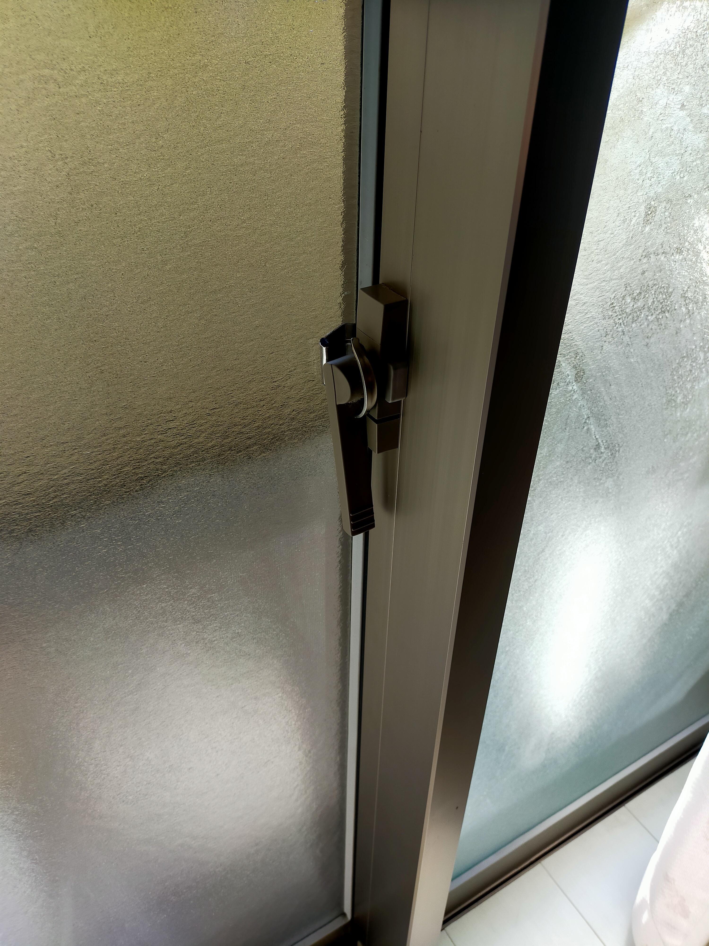 記事 窓不具合｜修理作業｜神戸、明石、加古川、姫路の不動産管理のアイキャッチ画像